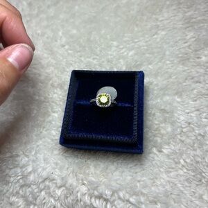 NEW Green Diamond Ring